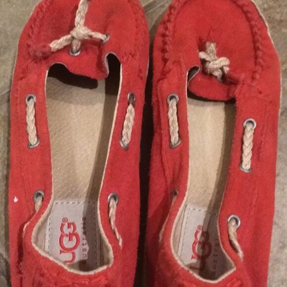 UGG Red Suede Leather Moccasin Slip-on Flat Loafers Girls Size 2 Espadrilles - Picture 7 of 12